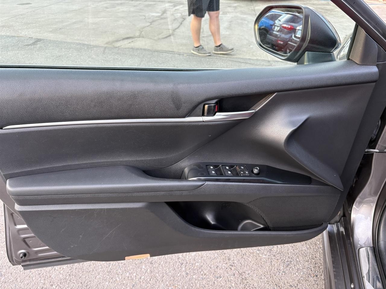 Toyota Camry SE 2018