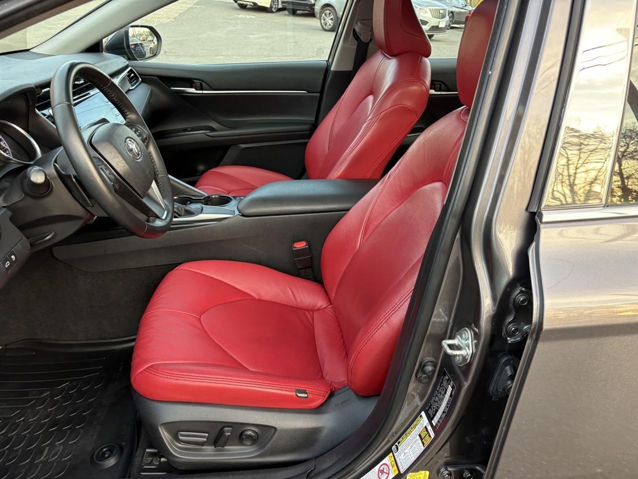 Toyota Camry SE 2018