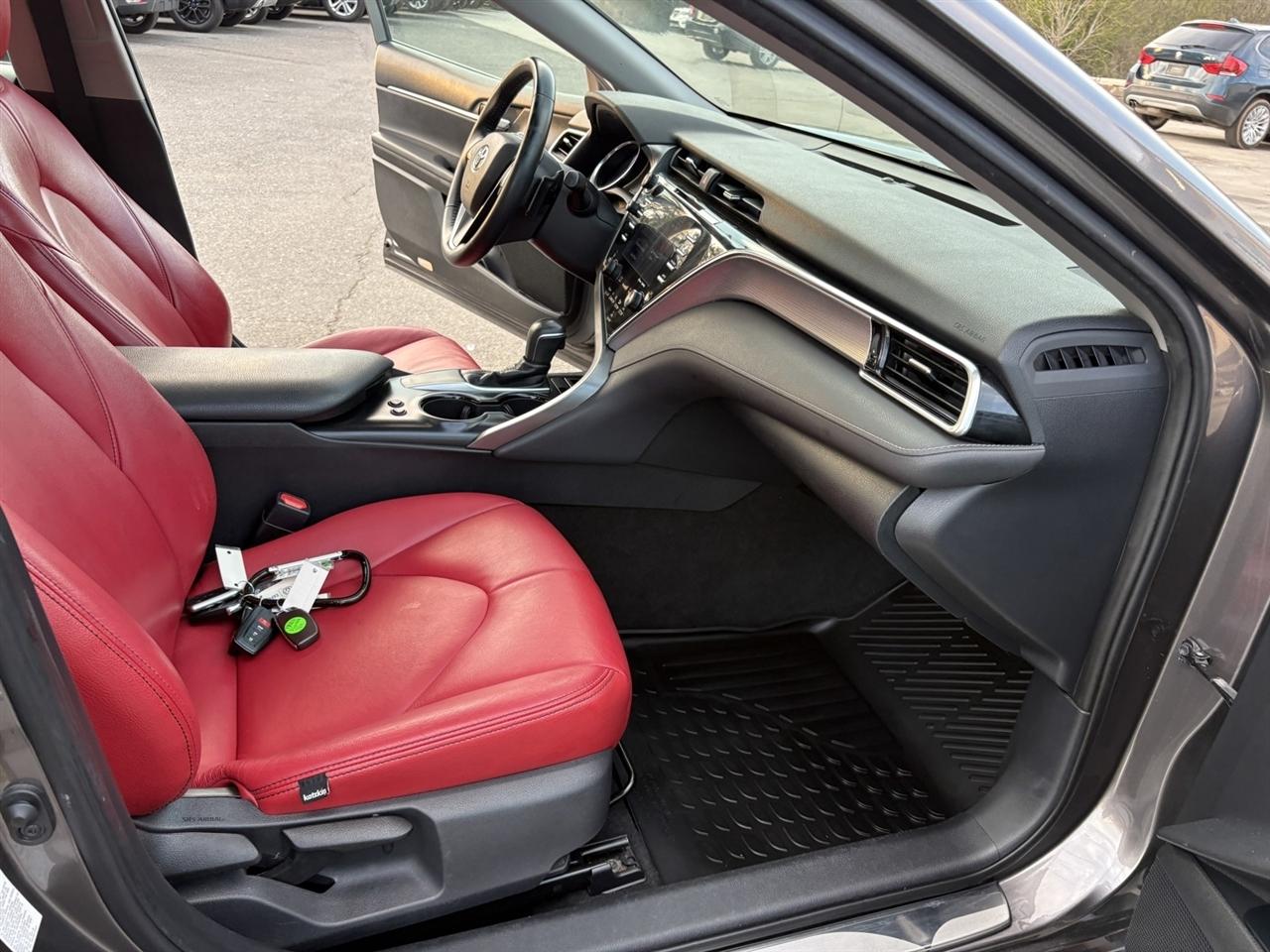 Toyota Camry SE 2018