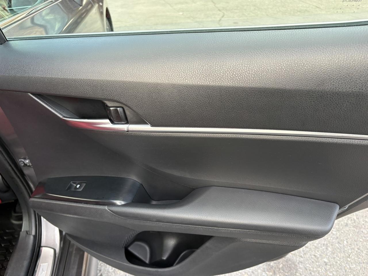 Toyota Camry SE 2018