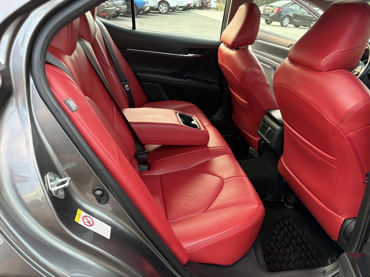 Toyota Camry SE 2018