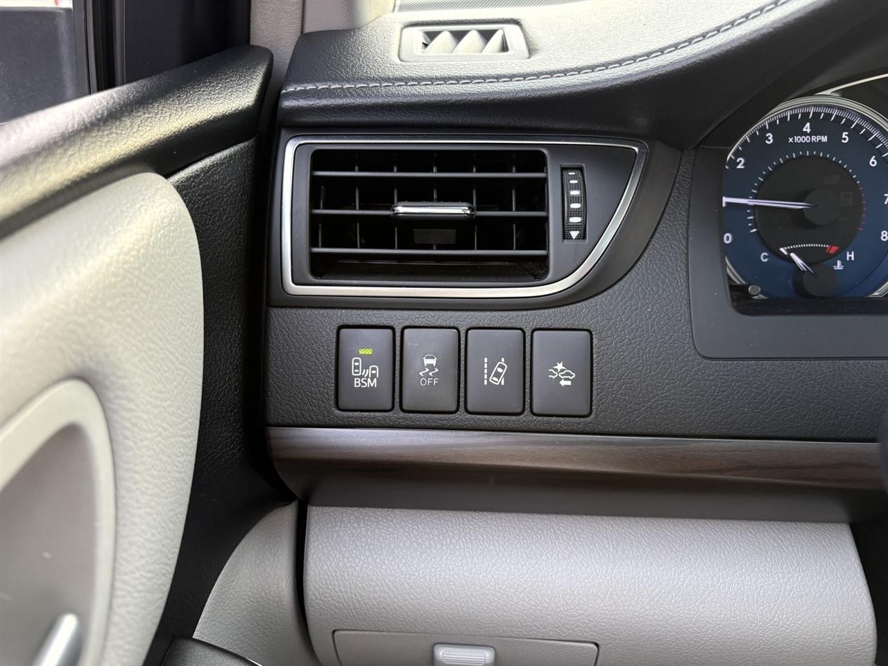 Toyota Camry XSE V6 2017