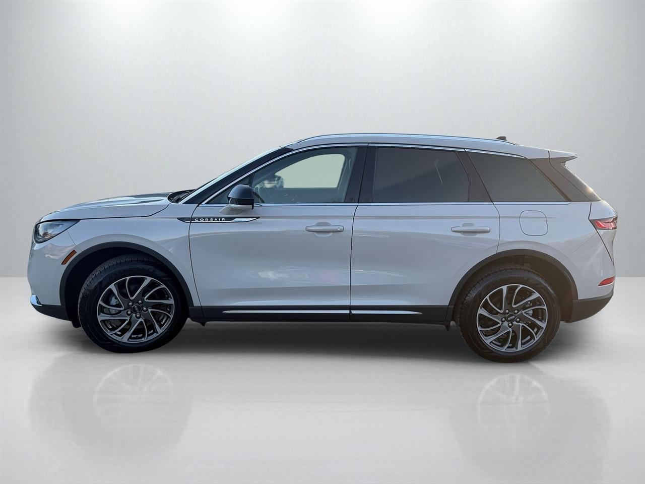 Lincoln Corsair Base 2020