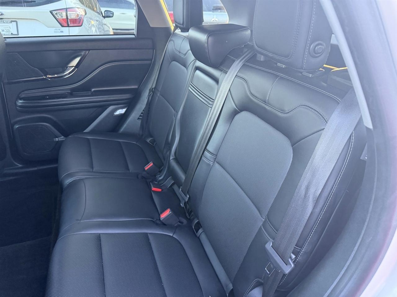 Lincoln Corsair Base 2020