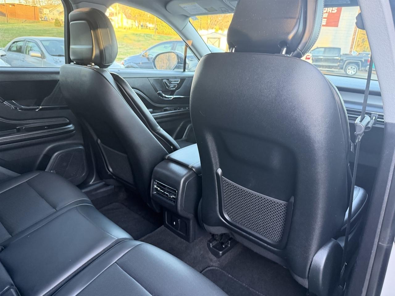 Lincoln Corsair Base 2020