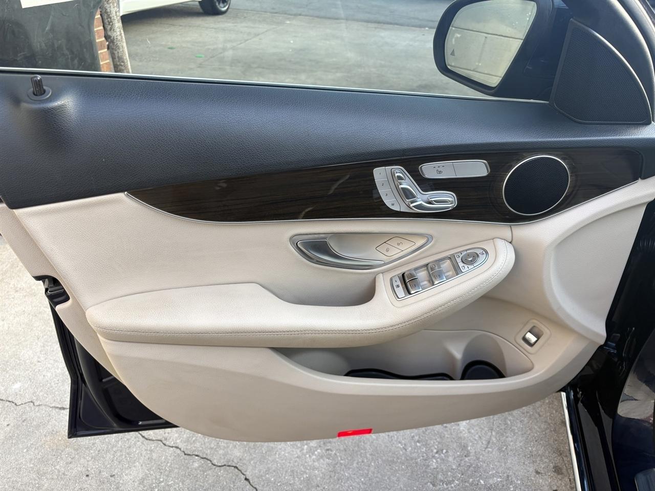 Mercedes-Benz C-Class C300 Sedan 2020