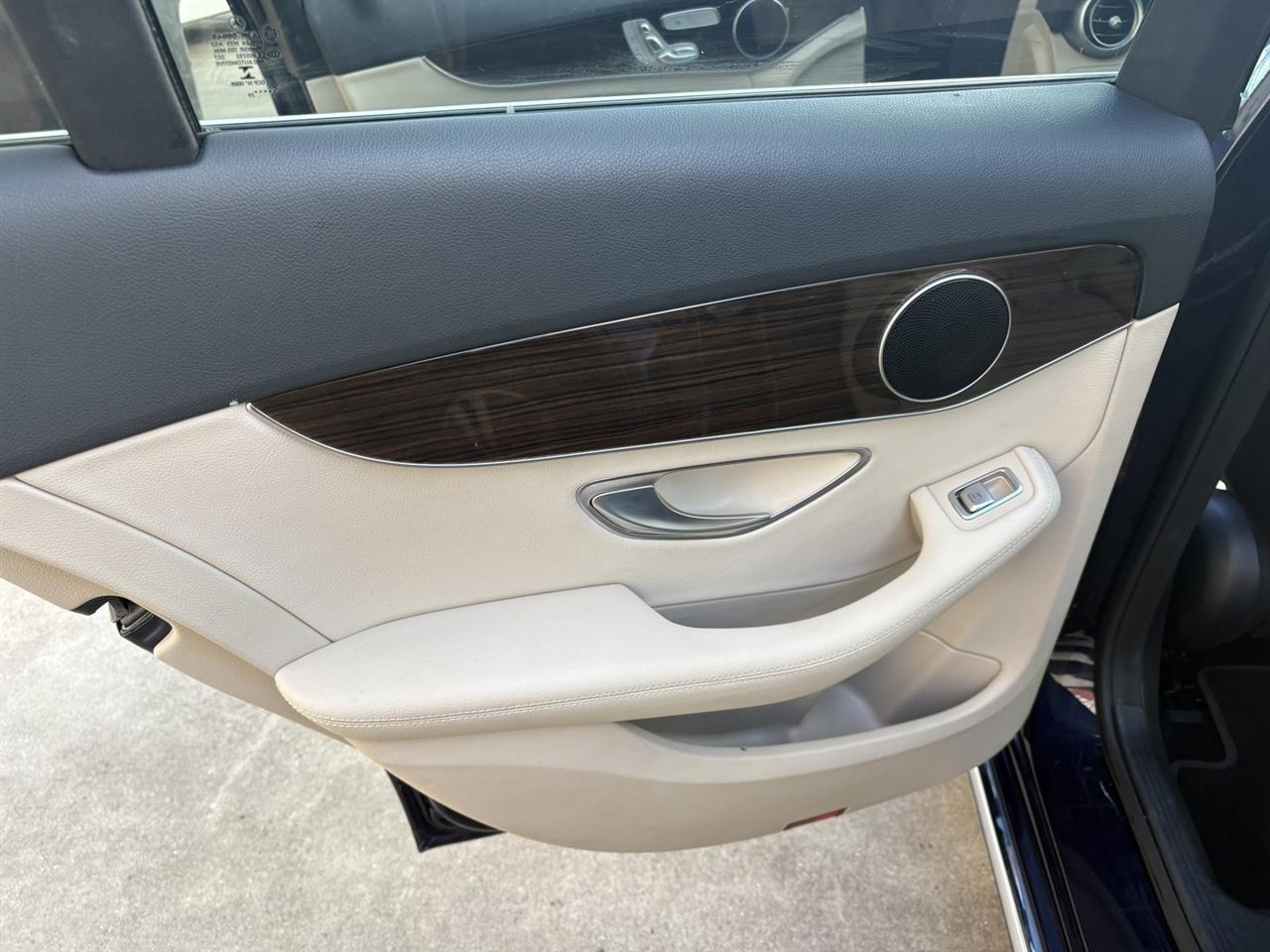 Mercedes-Benz C-Class C300 Sedan 2020