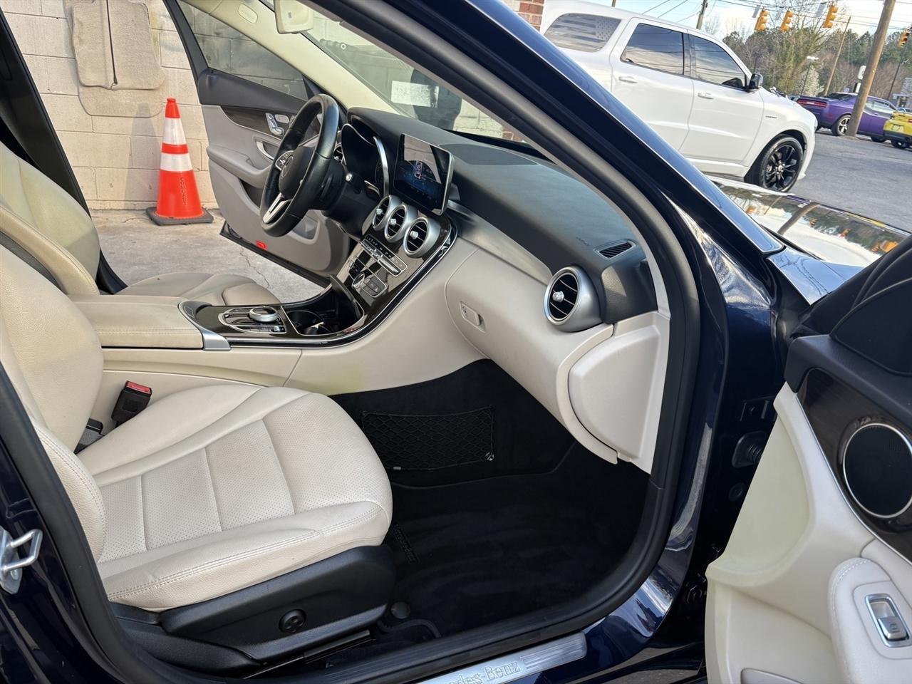 Mercedes-Benz C-Class C300 Sedan 2020