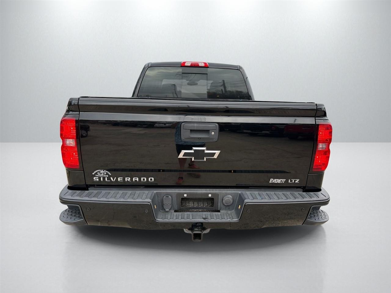 Chevrolet Silverado 1500 LTZ Z71 Crew Cab 4WD 2015