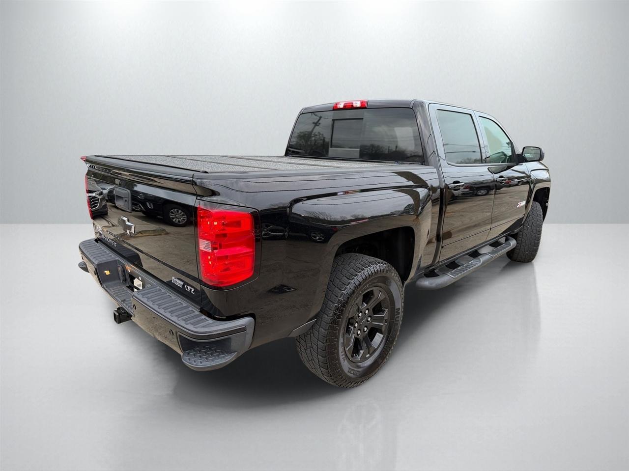 Chevrolet Silverado 1500 LTZ Z71 Crew Cab 4WD 2015