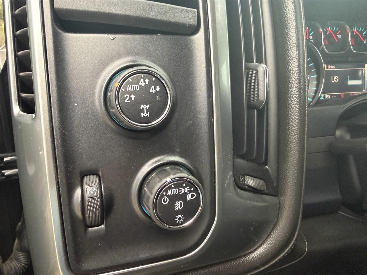 Chevrolet Silverado 1500 LTZ Z71 Crew Cab 4WD 2015