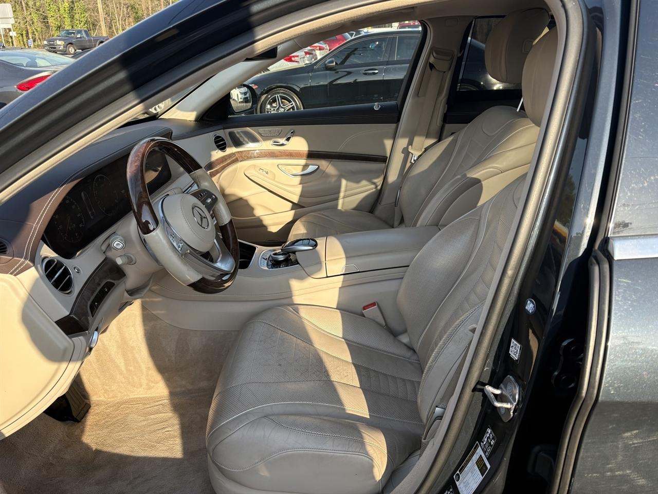 Mercedes-Benz S-Class S560 2019