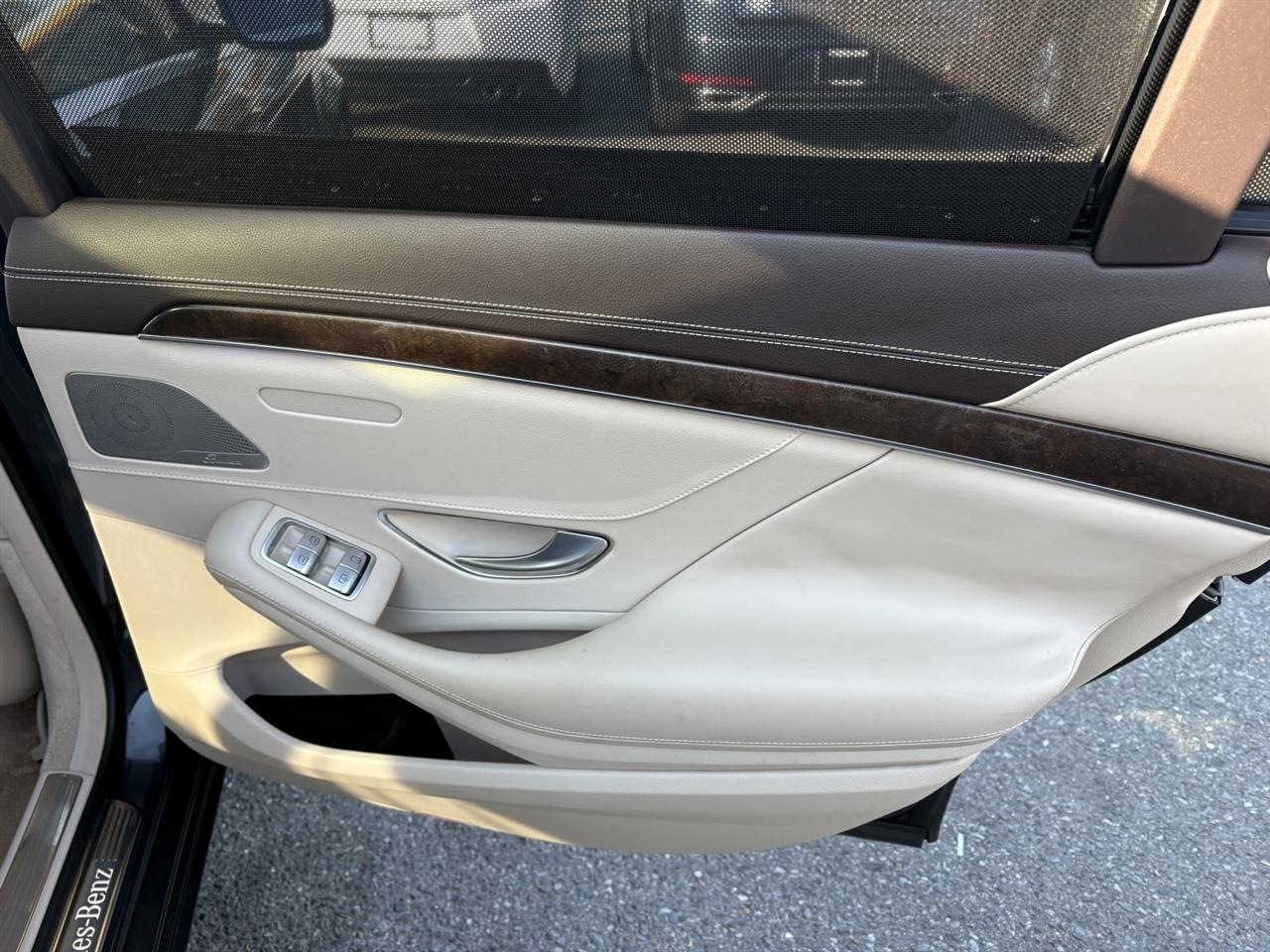 Mercedes-Benz S-Class S560 2019