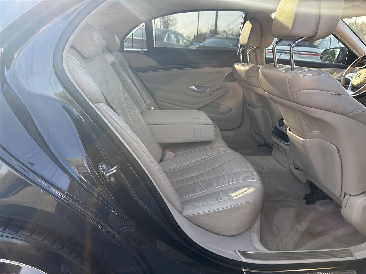 Mercedes-Benz S-Class S560 2019