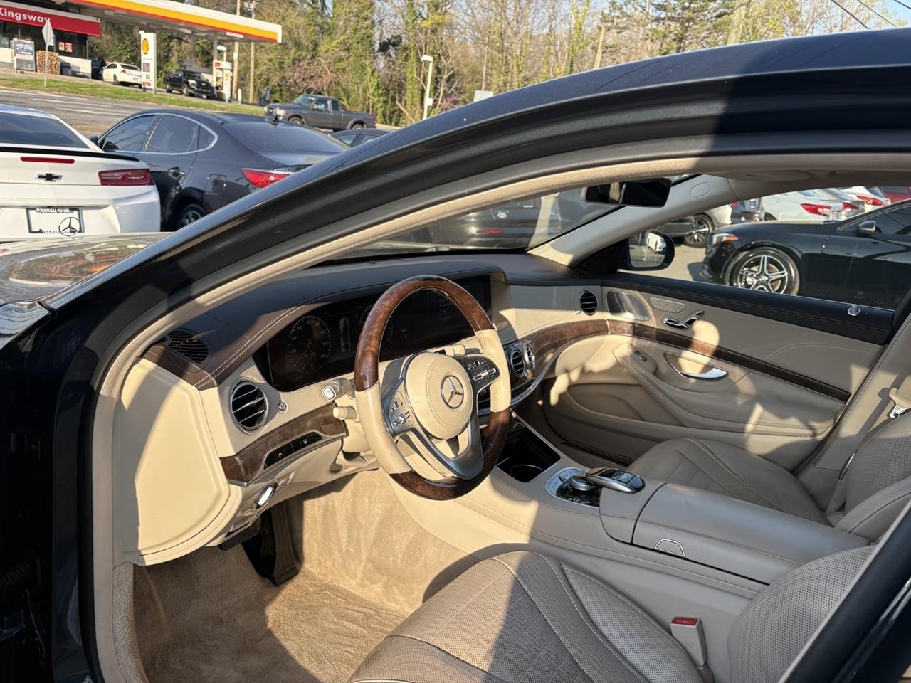 Mercedes-Benz S-Class S560 2019