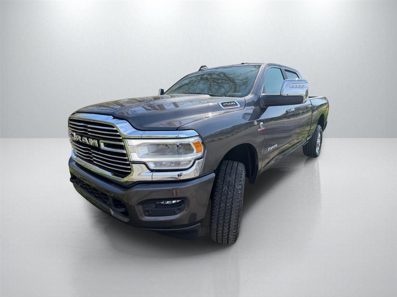 RAM 2500 Laramie Crew Cab SWB 4WD 2024