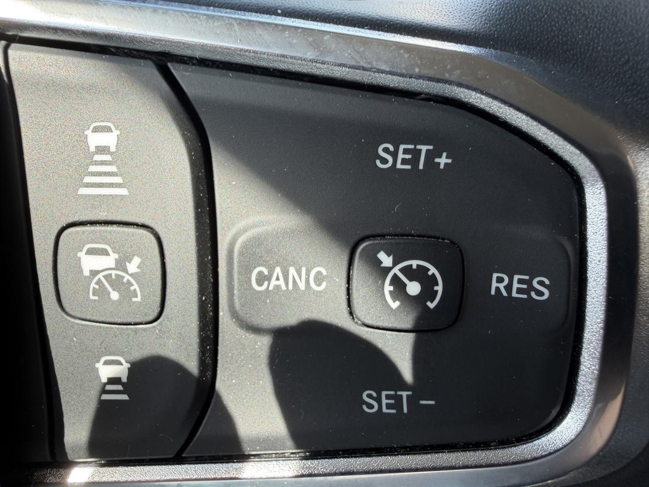 RAM 2500 Laramie Crew Cab SWB 4WD 2024