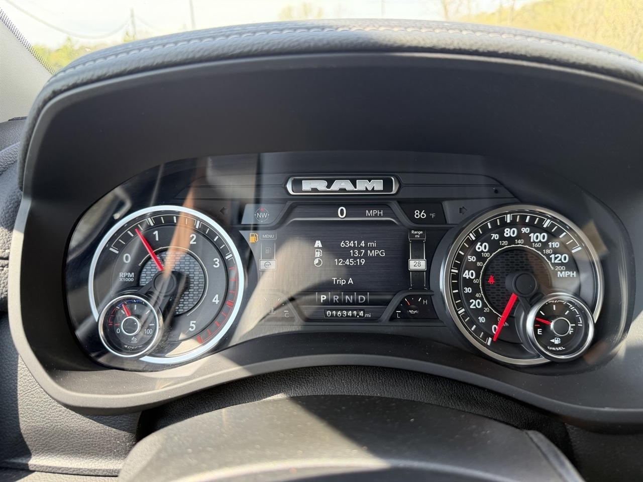 RAM 2500 Laramie Crew Cab SWB 4WD 2024