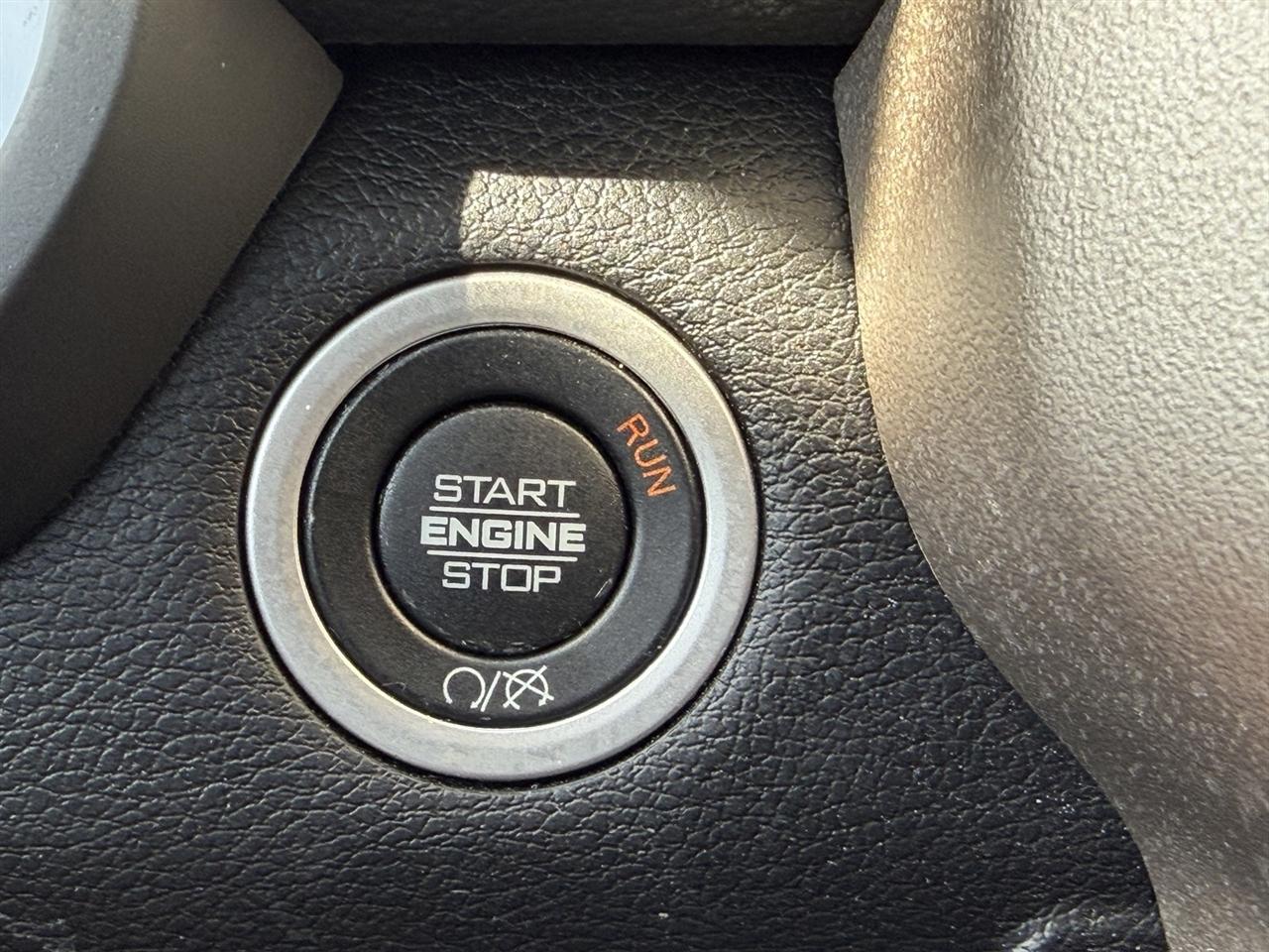 RAM 2500 Laramie Crew Cab SWB 4WD 2024