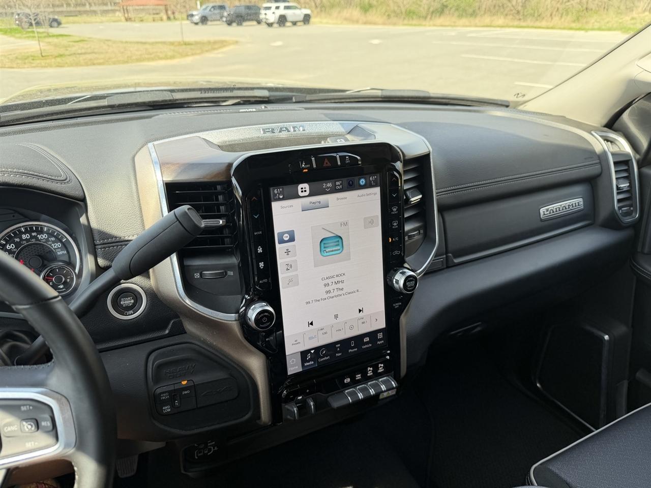 RAM 2500 Laramie Crew Cab SWB 4WD 2024