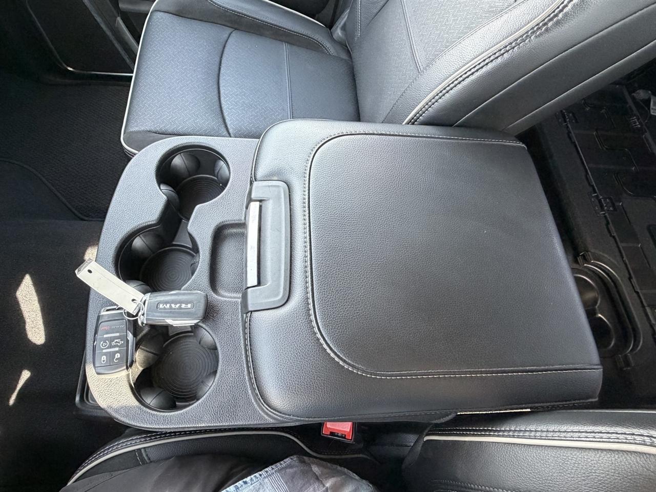 RAM 2500 Laramie Crew Cab SWB 4WD 2024