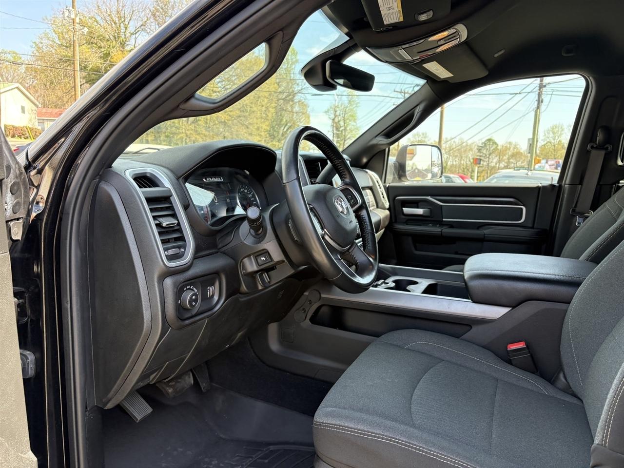 RAM 3500 Big Horn Crew Cab LWB 4WD DRW 2022