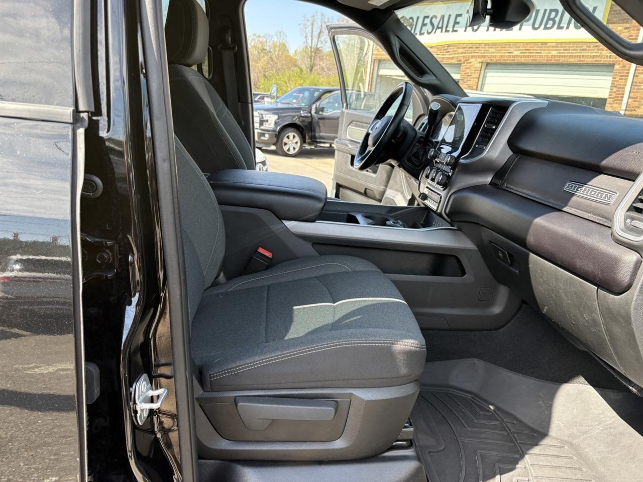 RAM 3500 Big Horn Crew Cab LWB 4WD DRW 2022