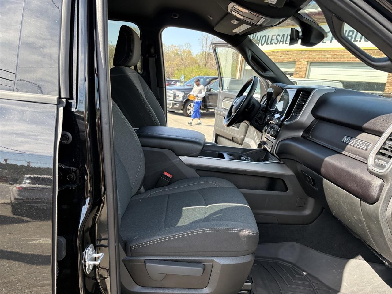 RAM 3500 Big Horn Crew Cab LWB 4WD DRW 2022