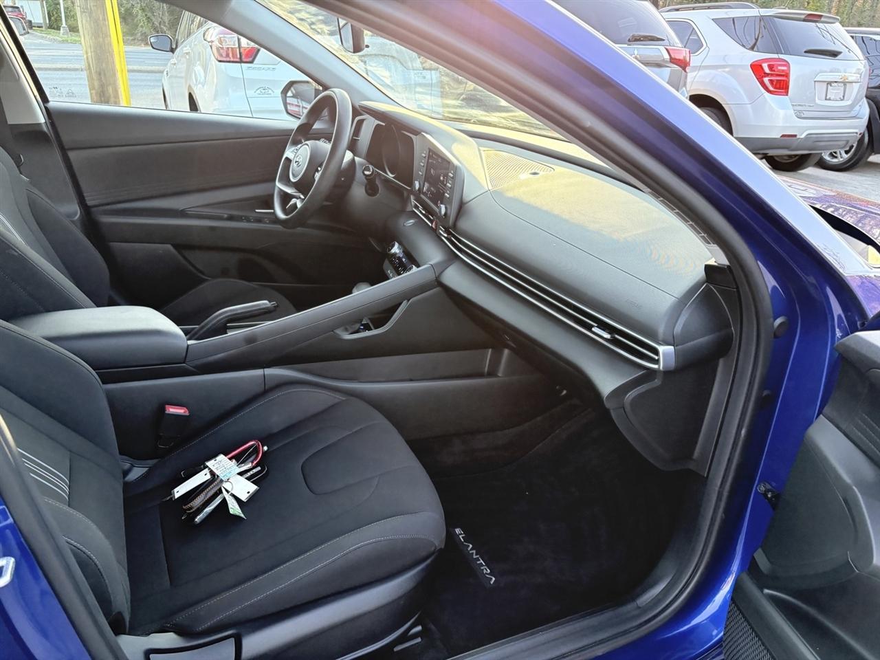 Hyundai Elantra SEL 2023