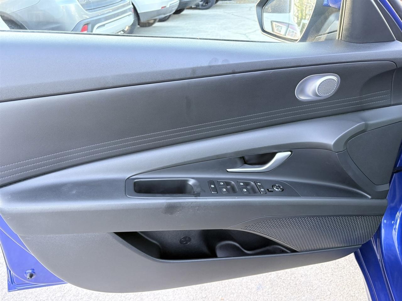 Hyundai Elantra SEL 2023