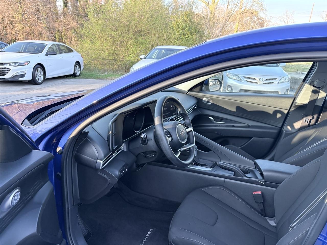 Hyundai Elantra SEL 2023