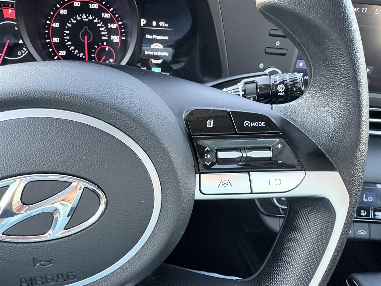 Hyundai Elantra SEL 2023