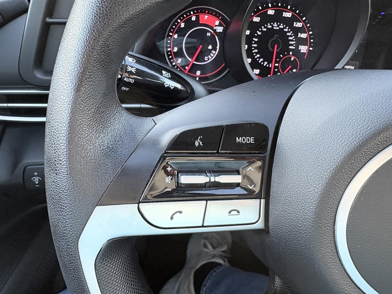 Hyundai Elantra SEL 2023