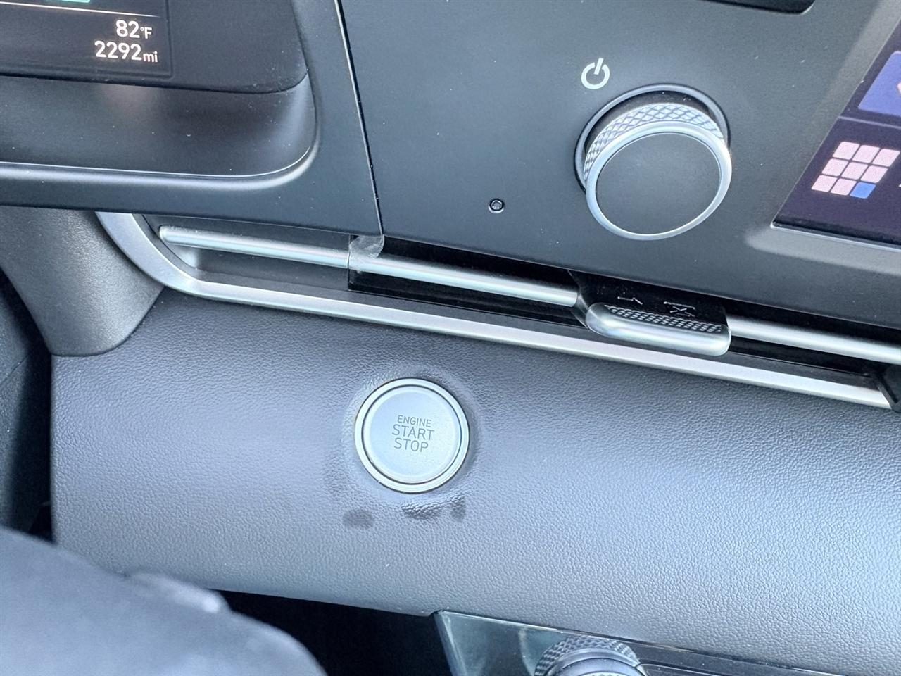 Hyundai Elantra SEL 2023