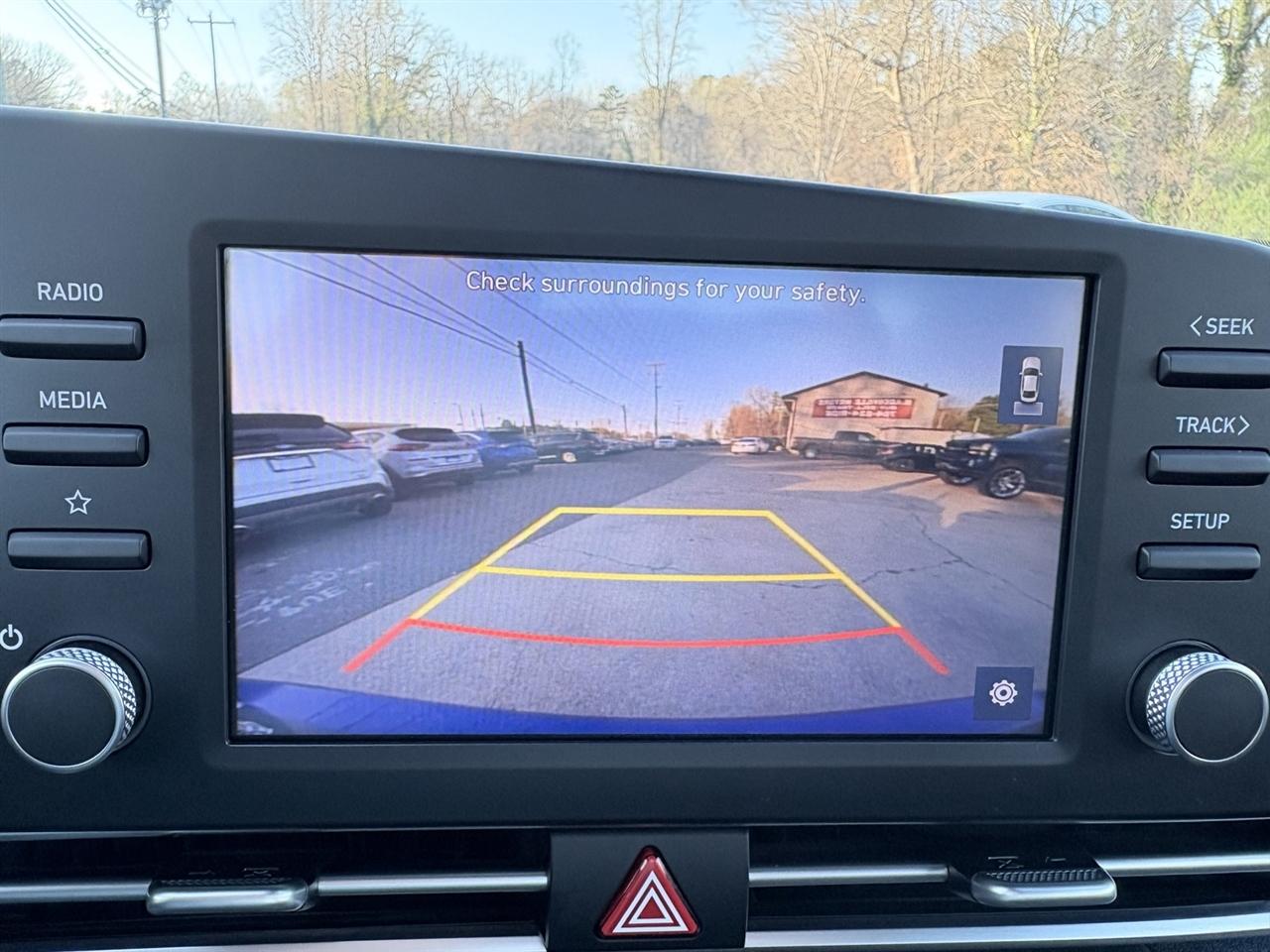 Hyundai Elantra SEL 2023