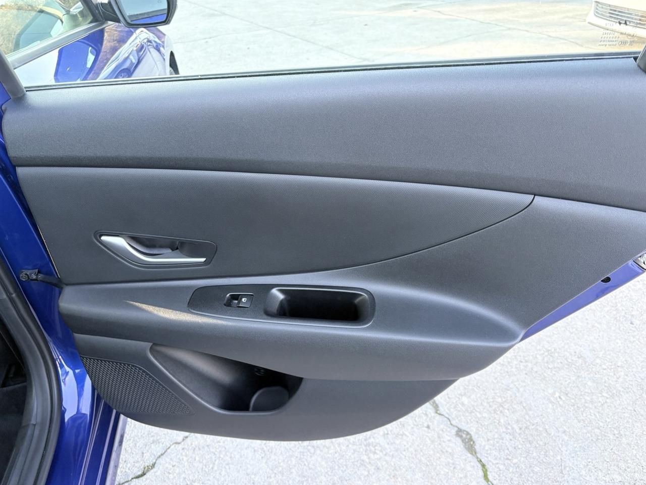 Hyundai Elantra SEL 2023