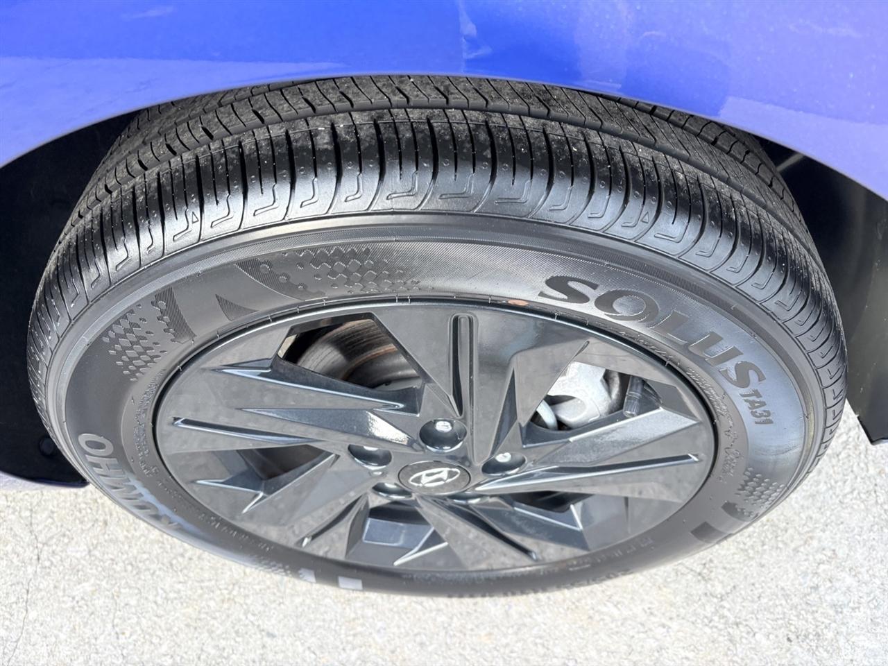 Hyundai Elantra SEL 2023