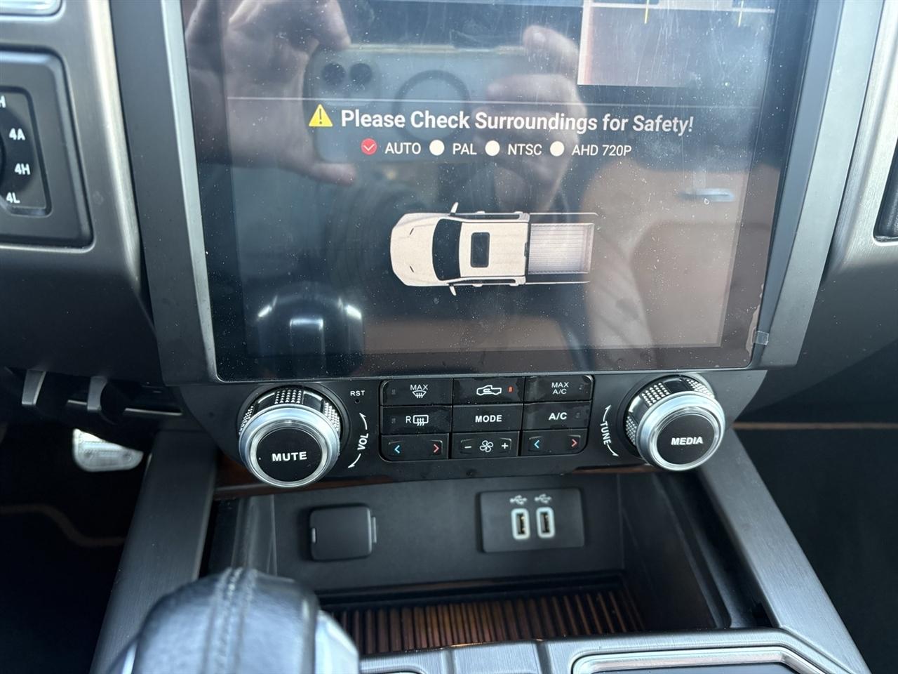 Ford F-150 Limited SuperCrew 4WD 2016