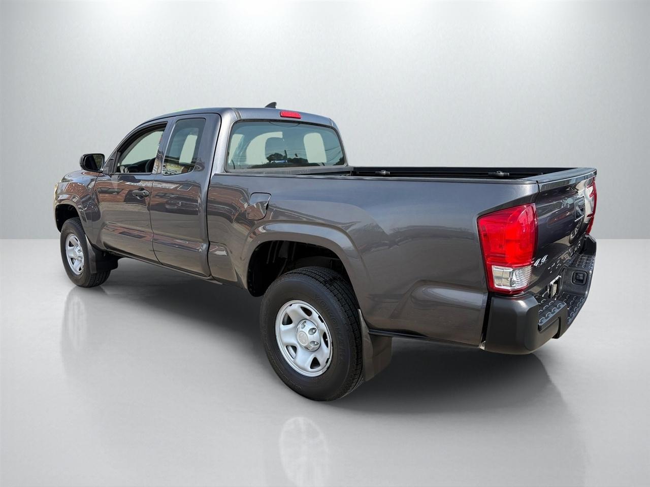 Toyota Tacoma SR5 Access Cab I4 6AT 4WD 2016