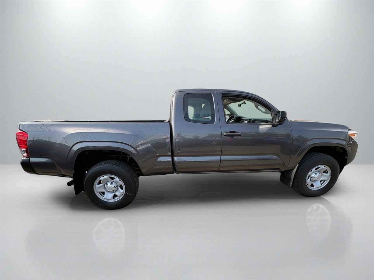 Toyota Tacoma SR5 Access Cab I4 6AT 4WD 2016