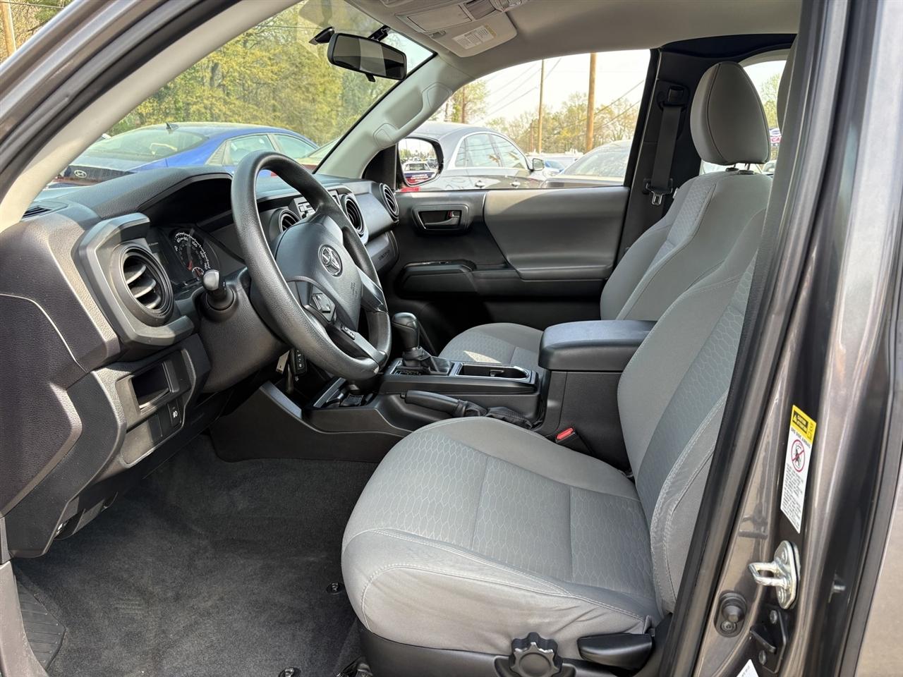 Toyota Tacoma SR5 Access Cab I4 6AT 4WD 2016