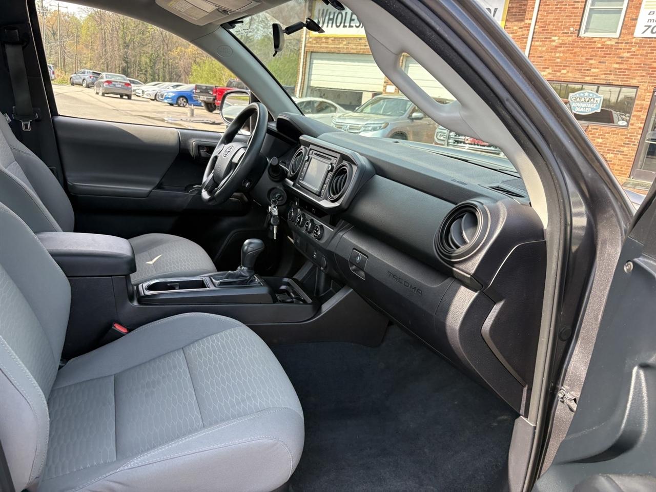 Toyota Tacoma SR5 Access Cab I4 6AT 4WD 2016