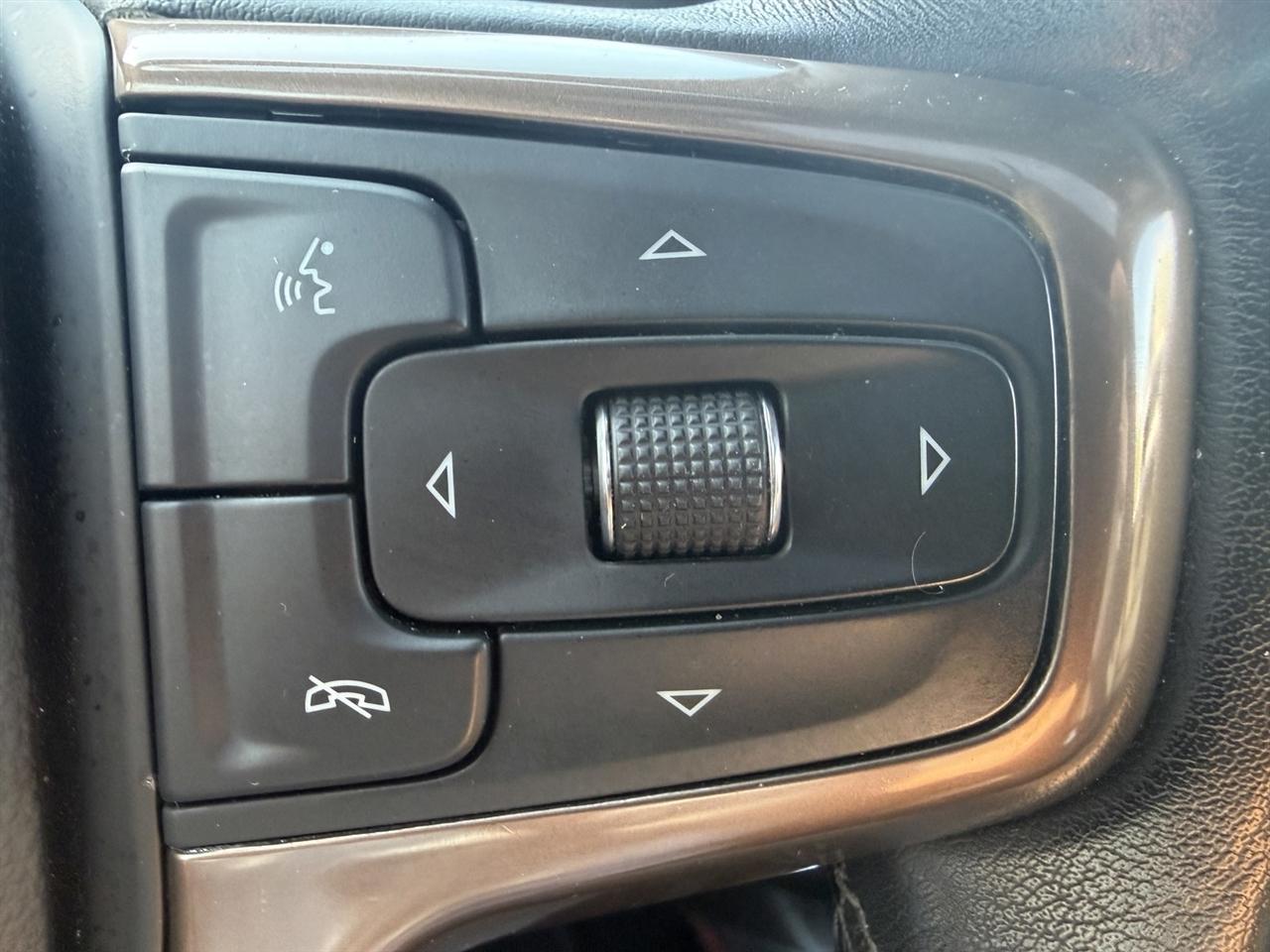 Chevrolet Silverado 1500  2021