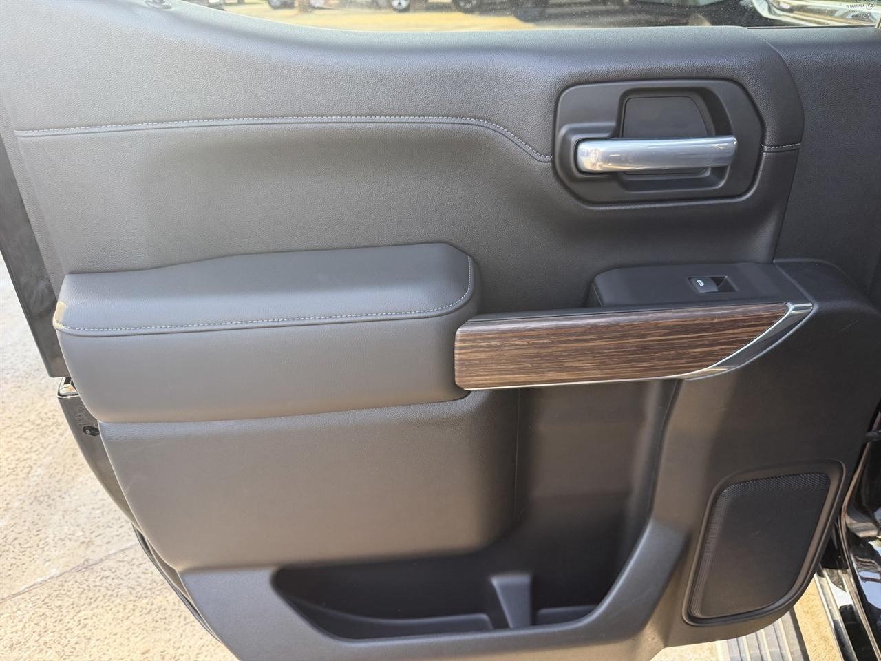 Chevrolet Silverado 1500  2021