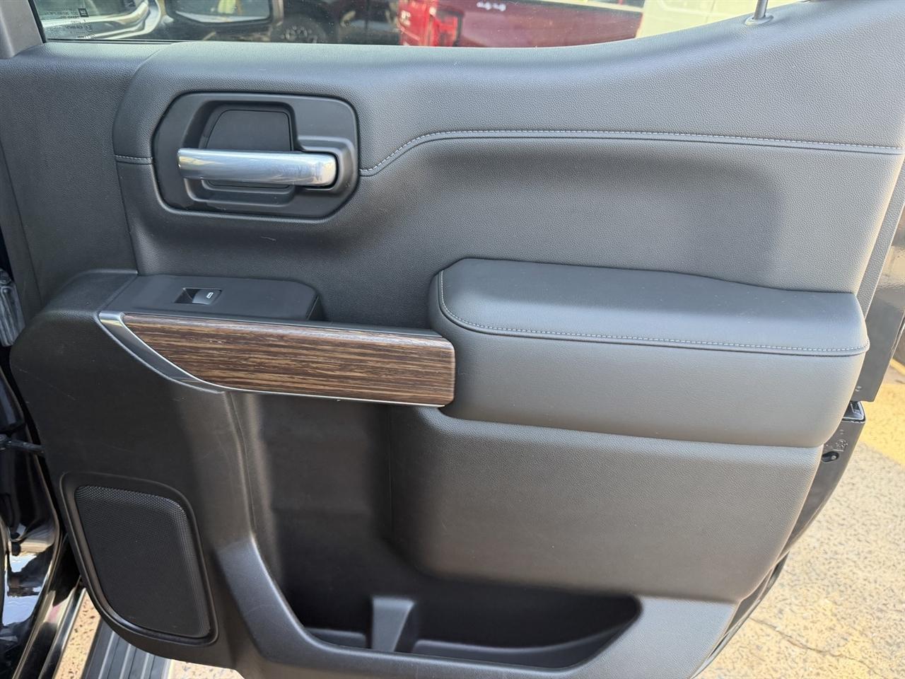 Chevrolet Silverado 1500  2021