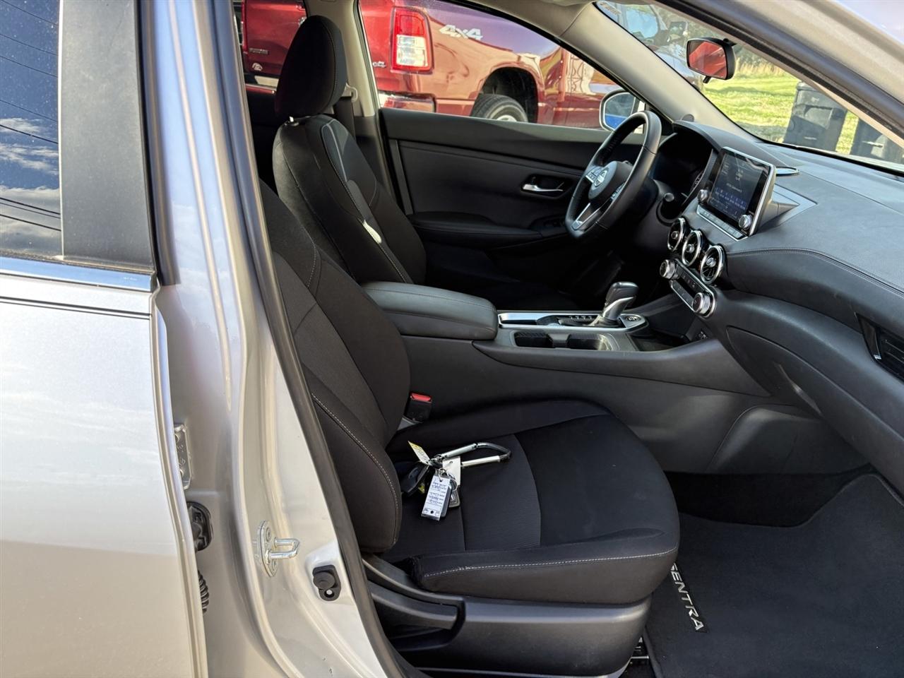 Nissan Sentra SV 2023