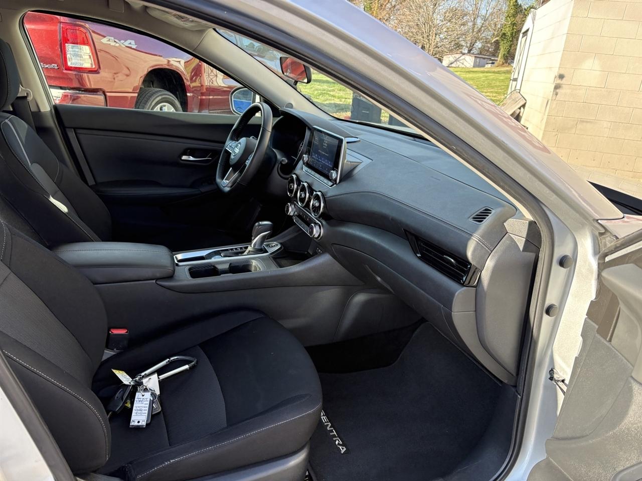 Nissan Sentra SV 2023