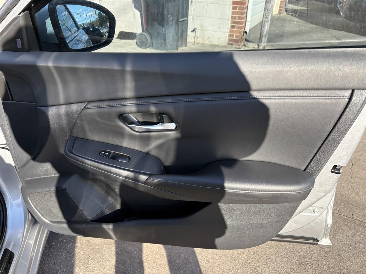 Nissan Sentra SV 2023