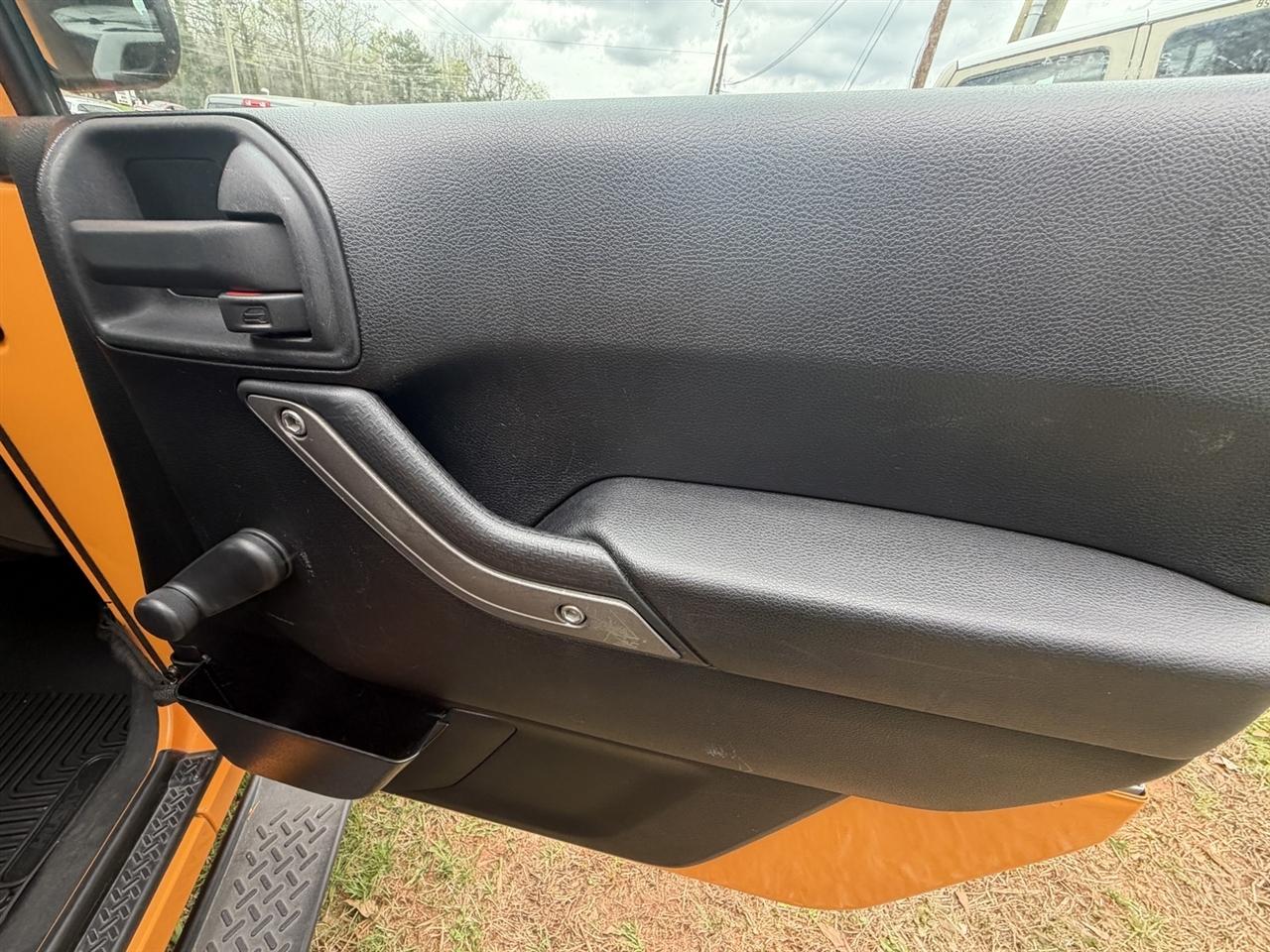 Jeep Wrangler Sport 4WD 2012