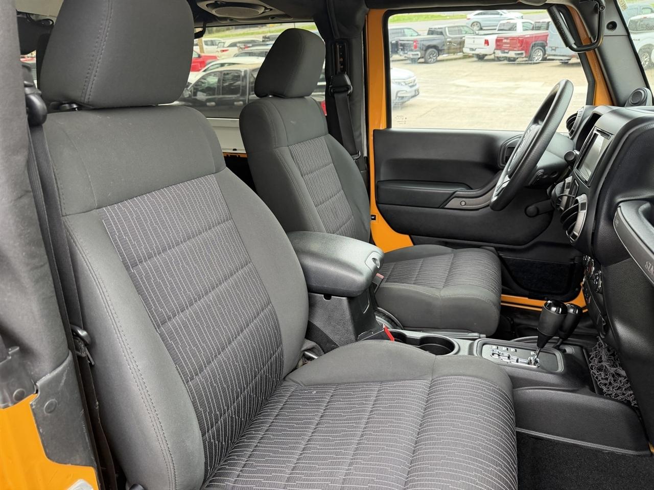 Jeep Wrangler Sport 4WD 2012